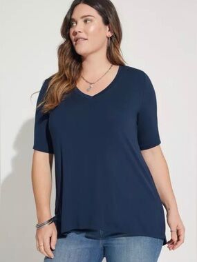 NWT Torrid Favorite Tunic Super Soft V-Neck Hi-Low Tee Size 00 M/L Blue